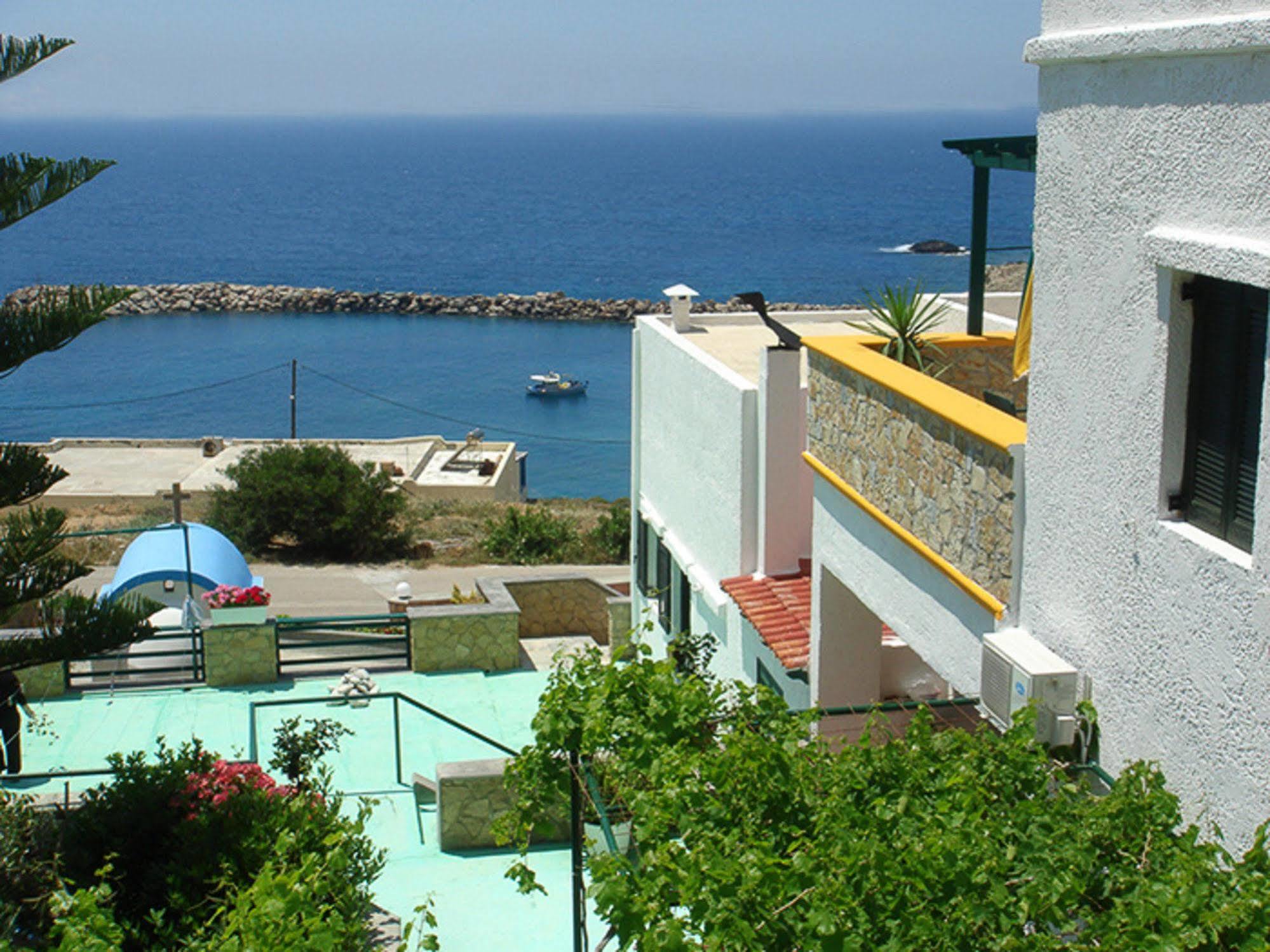 Finiki View Hotel Apartments Екстериор снимка
