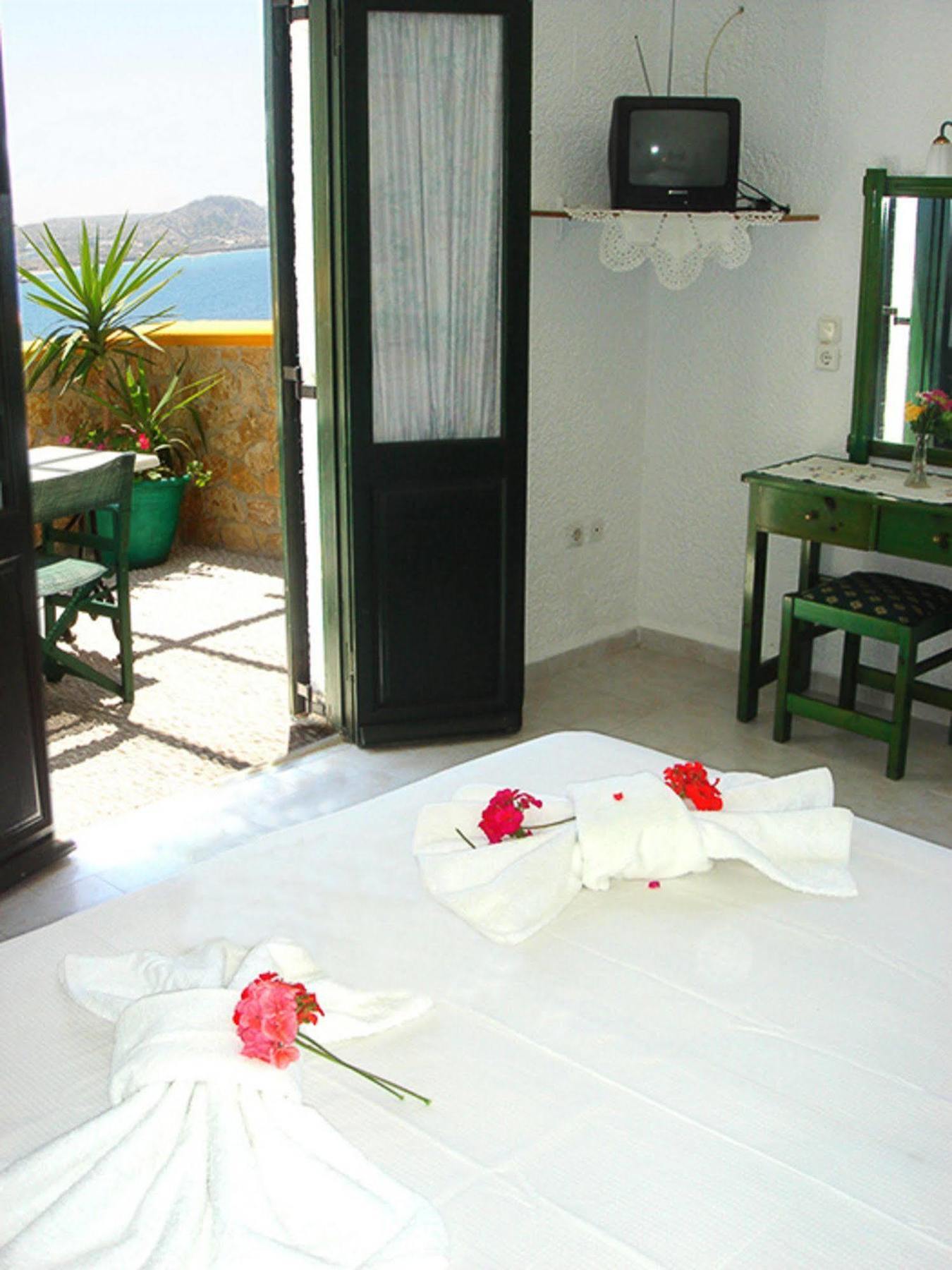 Finiki View Hotel Apartments Екстериор снимка